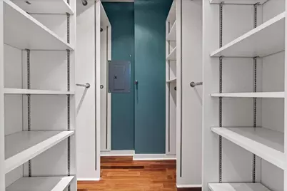 501 N Clinton Street #1304, Chicago, IL 60654 - Photo 18
