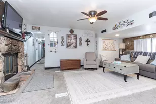 1340 13th St, Bloomington, IL 61704 - Photo 2