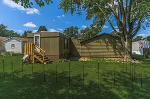 1340 13th St, Bloomington, IL 61704 - Photo 26