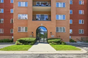 55 S Hale St, Palatine, IL 60067 - Photo 2
