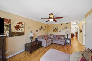 3262 N Elston Ave, Chicago, IL 60618 - Photo 4