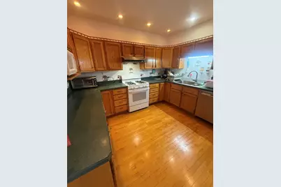 5117 N Kolmar Avenue, Chicago, IL 60630 - Photo 8
