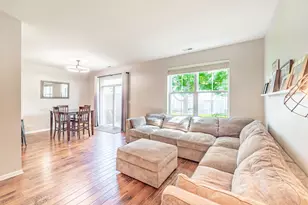 3167 Pearl St, Elgin, IL 60124 - Photo 4