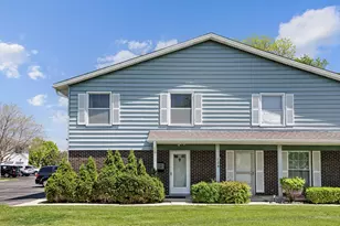 784 Leicester Rd, Elk Grove Village, IL 60007 - Photo 1