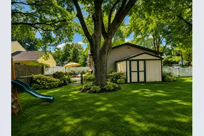 4 N Birchwood Drive, Naperville, IL 60540 - Photo 36