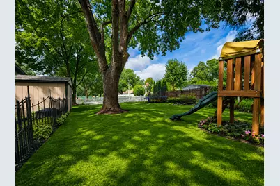 4 N Birchwood Drive, Naperville, IL 60540 - Photo 34