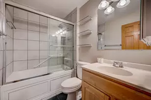 4 N Birchwood Dr, Naperville, IL 60540 - Photo 26