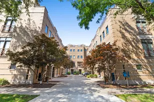 1350 W Byron St, Chicago, IL 60613 - Photo 18