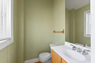 1350 W Byron St, Chicago, IL 60613 - Photo 16
