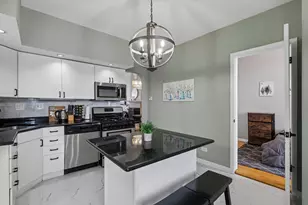 2202 N Clybourn Ave, Chicago, IL 60614 - Photo 8