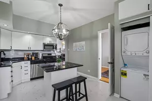 2202 N Clybourn Ave, Chicago, IL 60614 - Photo 10
