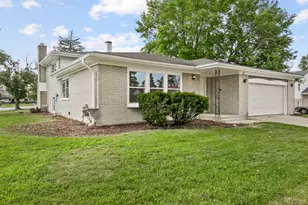 326 S Minerva Ave, Glenwood, IL 60425 - Photo 2