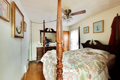 9537 S Indiana Avenue, Chicago, IL 60649 - Photo 8