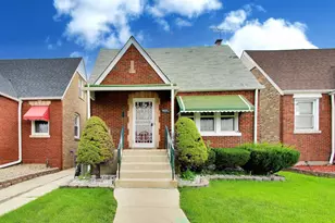 9537 S Indiana Ave, Chicago, IL 60649 - Photo 1