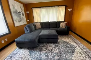 607 5th St, Mendota, IL 61342 - Photo 2