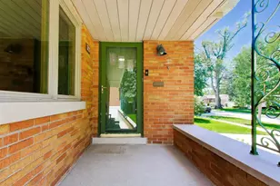 717 Newberry Ave, La Grange Park, IL 60526 - Photo 2