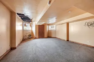 7927 S Ridgeland Ave, Chicago, IL 60617 - Photo 18