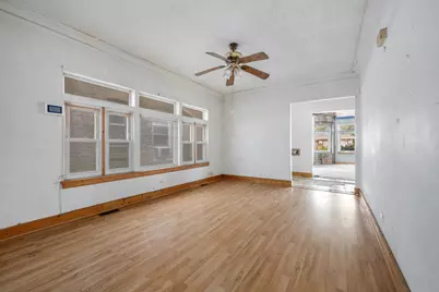 7927 S Ridgeland Avenue, Chicago, IL 60617 - Photo 4