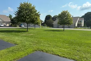 6514 Timberleaf Ct, Loves Park, IL 61111 - Photo 20