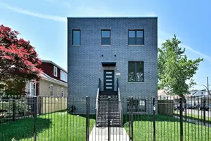 4859 W Hirsch St, Chicago, IL 60651 - Photo 2