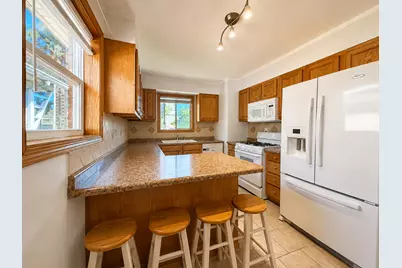 7760 Lavergne Avenue, Burbank, IL 60459 - Photo 6