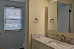 508 Bristol Ln, Schaumburg, IL 60194 - Photo 8
