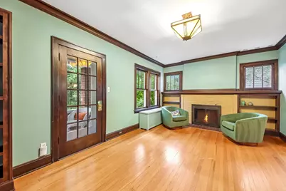 2038 Hawthorne Lane, Evanston, IL 60201 - Photo 2