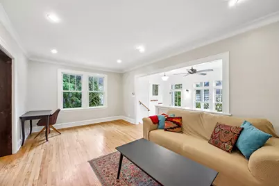 2038 Hawthorne Lane, Evanston, IL 60201 - Photo 10