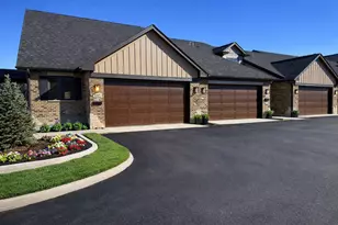 9043 111 St, Palos Hills, IL 60465 - Photo 14