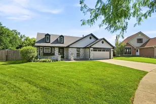 326 Homewood Dr, Bolingbrook, IL 60440 - Photo 1