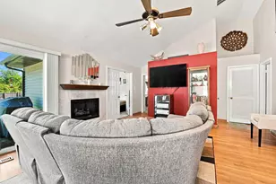 326 Homewood Dr, Bolingbrook, IL 60440 - Photo 12