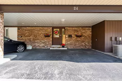 24 Cour Madeleine Court, Palos Hills, IL 60465 - Photo 2