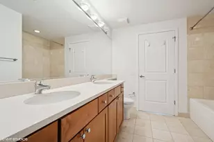 200 N Jefferson St, Chicago, IL 60661 - Photo 10