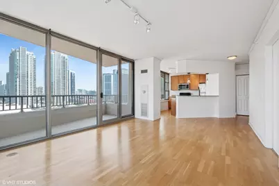 200 N Jefferson Street #1304, Chicago, IL 60661 - Photo 4