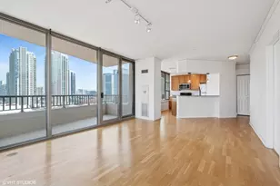 200 N Jefferson St, Chicago, IL 60661 - Photo 4