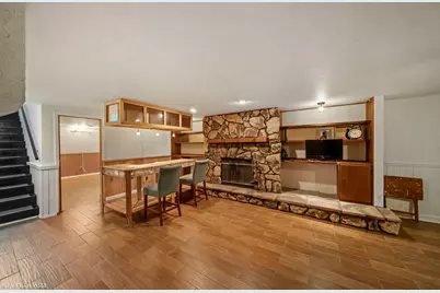 3884 Woodlawn Avenue, Gurnee, IL 60031 - Photo 16