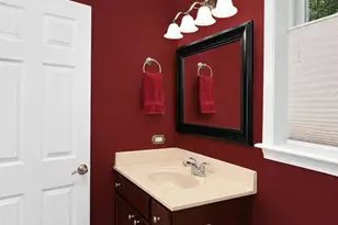 809 Colchester Dr, Oswego, IL 60543 - Photo 24
