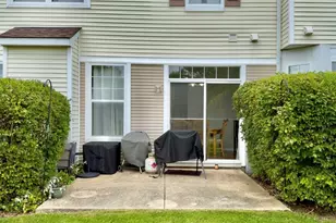 1903 Cobblestone Dr, Carpentersville, IL 60110 - Photo 24