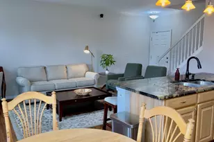 1903 Cobblestone Dr, Carpentersville, IL 60110 - Photo 12