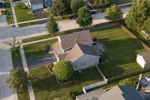 910 Carlyle Dr, New Lenox, IL 60451 - Photo 24