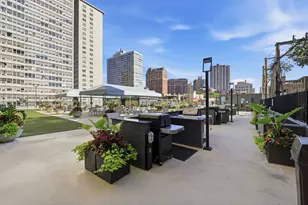 655 W Irving Park Rd, Chicago, IL 60613 - Photo 16
