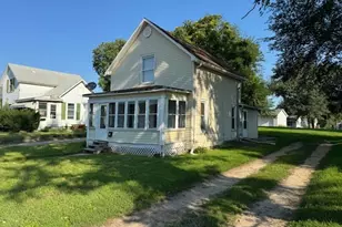 511 E 5th St, Rock Falls, IL 61071 - Photo 2