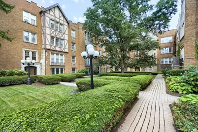10943 S Longwood Drive #2, Chicago, IL 60643 - Photo 1