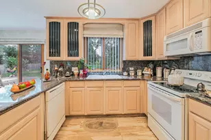 1212 Grove Ave, Addison, IL 60101 - Photo 14