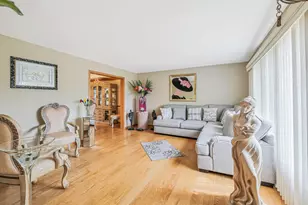 1212 Grove Ave, Addison, IL 60101 - Photo 6