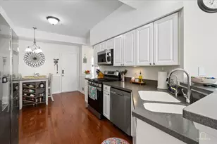 1139 E Cambria Ln N, Lombard, IL 60148 - Photo 10