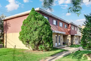 9123 Lamon Ave N, Skokie, IL 60077 - Photo 2