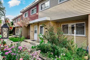 9123 Lamon Ave N, Skokie, IL 60077 - Photo 1