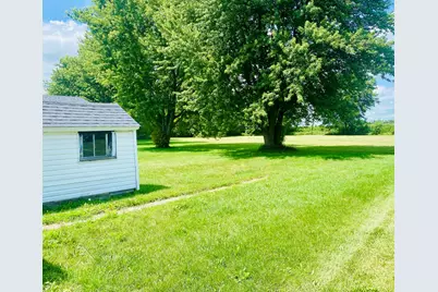 10632 E Titus Road, Rochelle, IL 61068 - Photo 2