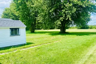 10632 E Titus Rd, Rochelle, IL 61068 - Photo 2